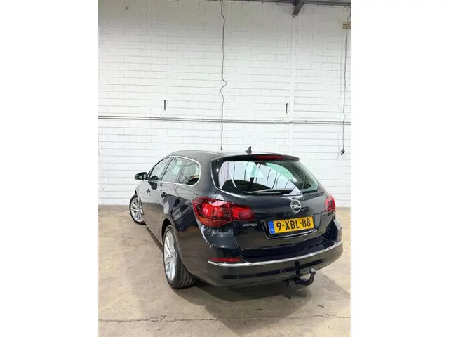 Opel Astra Sports Tourer 1.4 Turbo Sport 2014 Benzine 6