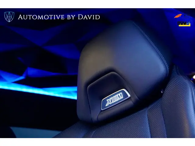 BMW XM PHEV 4.4 V8 653 pk 30 kWh 2023 Hybride Benzine 14