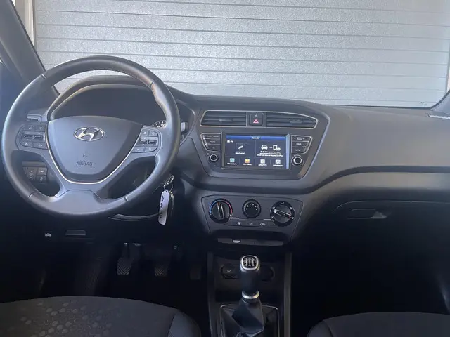 Hyundai i20 1.2 MPI Comfort 2019 Benzine 10