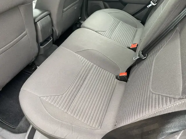 Ford Focus Wagon 1.5 Titanium 2018 Benzine 27