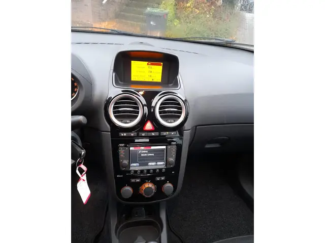 Opel Corsa 1.4-16V BlitZ 2014 Benzine 2