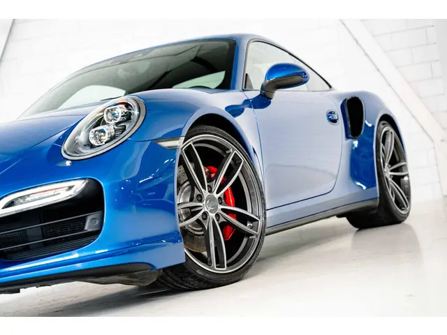 Porsche 911 Turbo 2014 Benzine 21