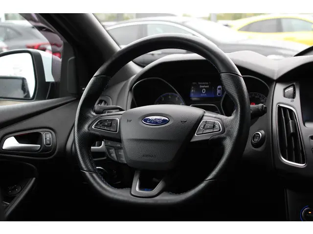 Ford Focus 2.3 RS 2018 Benzine 13