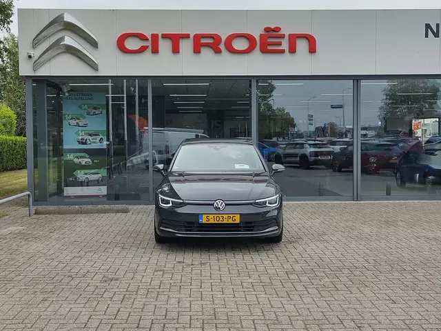 Volkswagen Golf 2