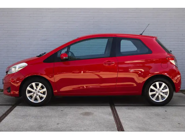 Toyota Yaris 1.0 VVT-i Aspiration 2014 Benzine 7