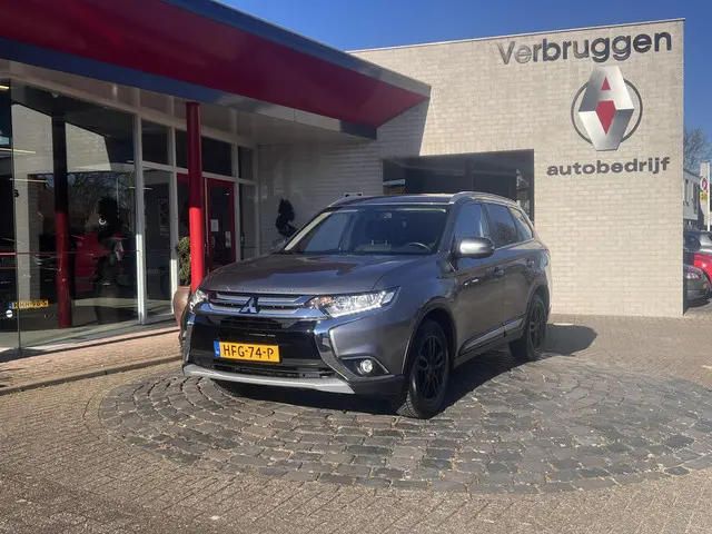 Mitsubishi Outlander 2.0 Business Edition 2018 Benzine 30