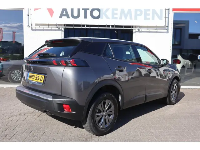 Peugeot 2008 1.2 PT ALLURE 2022 Benzine 15