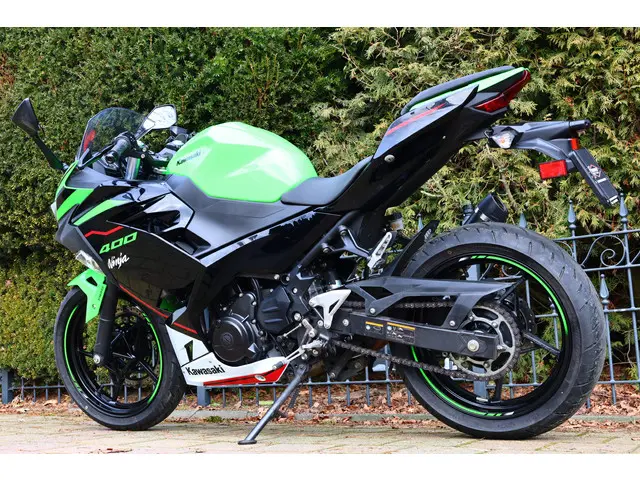 Kawasaki Ninja 400 KRT A2 CODE 80 2023 Benzine 5