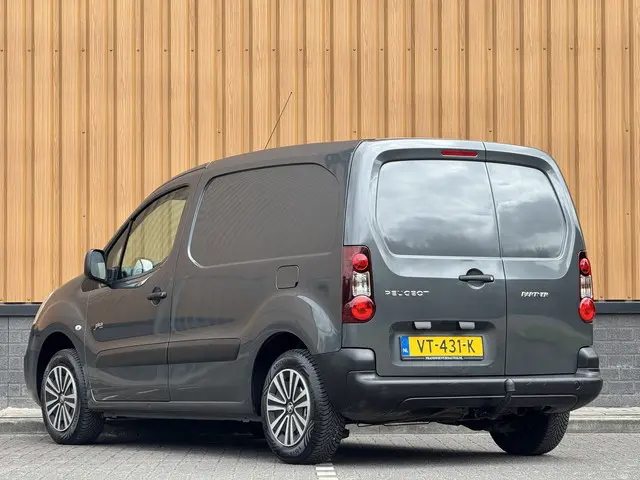 Peugeot Partner 120 1.6 HDi 75 L1 XR 2016 Diesel 9