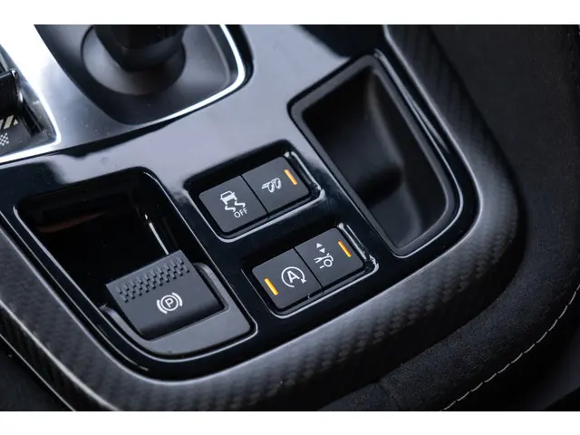 Jaguar F-Type 5.0 V8 SVR Coupé AWD 2016 Benzine 27