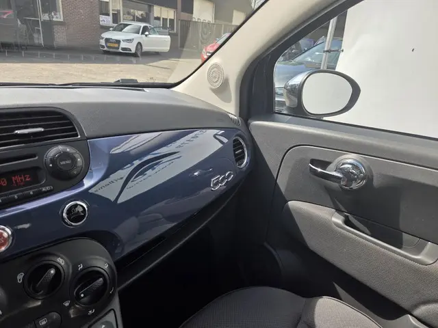 Fiat 500 1.0 TwinAir Lounge 2013 Benzine 4