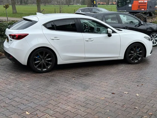 Mazda 3 2.0 GT-M Line, Cruise/Camera/Clima/Etc! 2016 Benzine 35