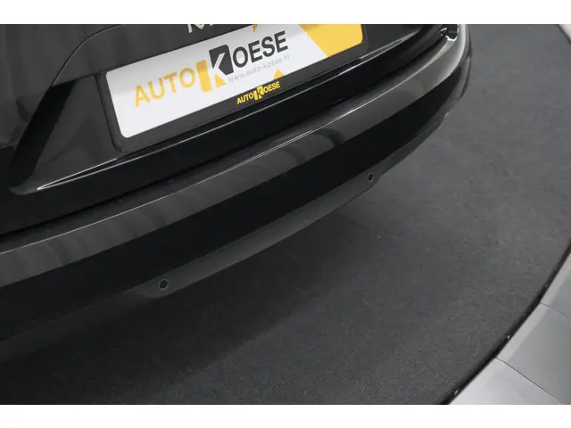 Renault Mégane Estate TCe 110 Limited 2020 Benzine 4