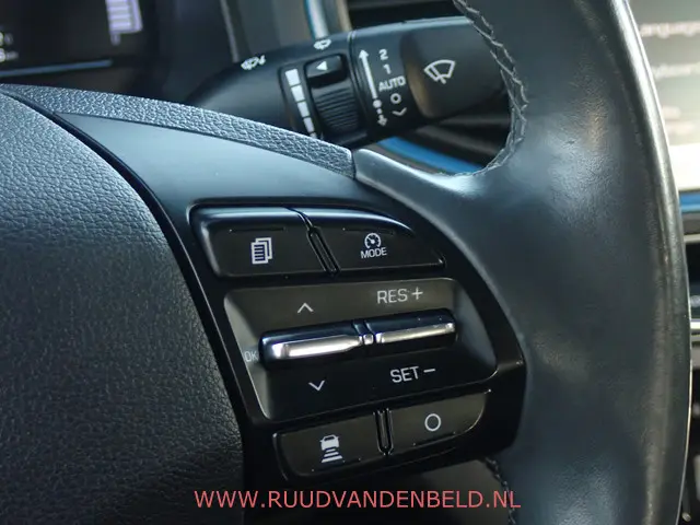 Hyundai IONIQ 1.6 GDi 2018 Hybride Benzine 14
