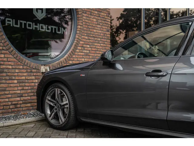 Audi A4 Avant 40 TDI S edition 204 pk 2021 Diesel 32