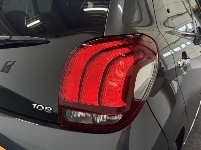 Peugeot 108 1.0 e-VTi Allure 2018 Benzine 29
