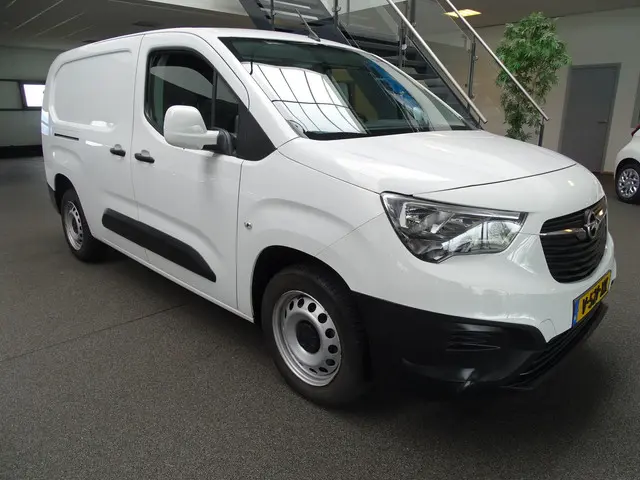 Opel Combo 1.5D L2H1 Edition 2021 Diesel 6