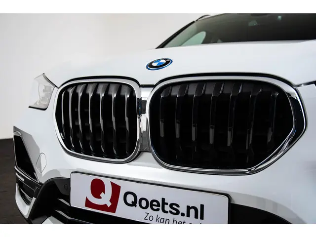 BMW X1 xDrive25e High Executive 2022 Hybride Benzine 52
