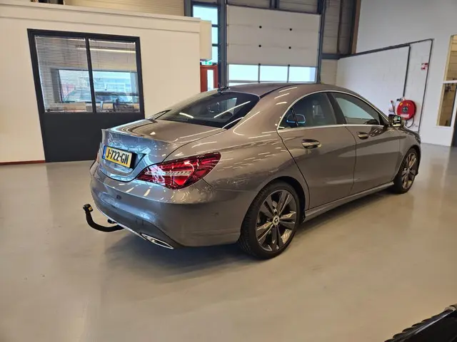 Mercedes-Benz CLA 180 Prestige 2019 Benzine 4