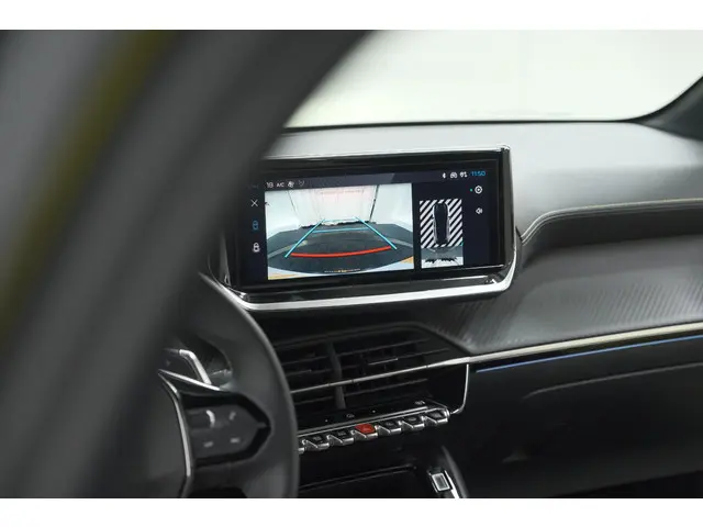 Peugeot 208 Hybrid 136 e-DCS6 GT 2024 Hybride Benzine 55