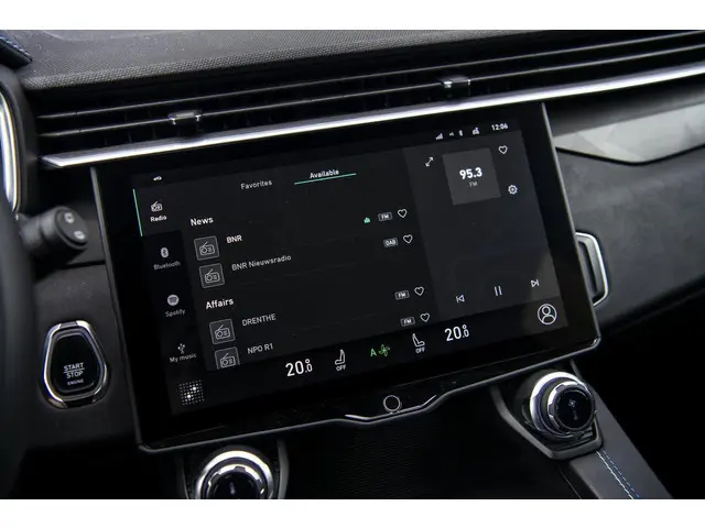 Lynk & Co 01 Plug-in Hybrid 2021 Hybride Benzine 12