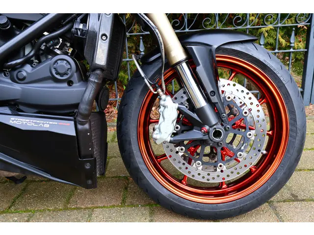 Ducati Streetfighter 848 V2 ABS 2013 Benzine 17