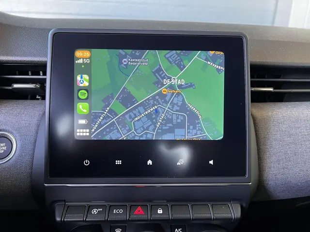 Mitsubishi Colt 1.0T Intense 2024 Benzine 16