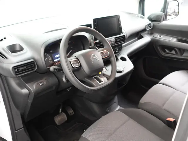 Citroën Berlingo 1.5 BlueHDi 130PK L2 3-zits 2023 Diesel 17