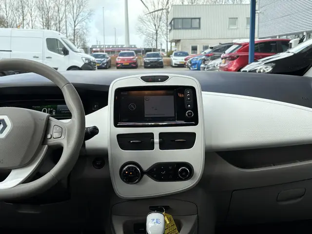 Renault ZOE R90 Intens 41 kWh 2017 Elektrisch 17