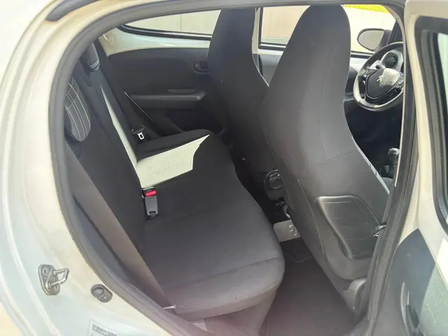 Peugeot 108 1.0 e-VTi Active 2017 Benzine 10