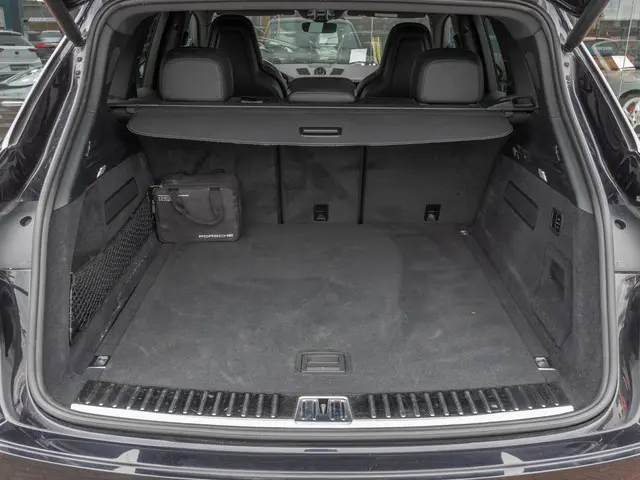 Porsche Cayenne 3.0 E-Hybrid 2021 Hybride Benzine 25