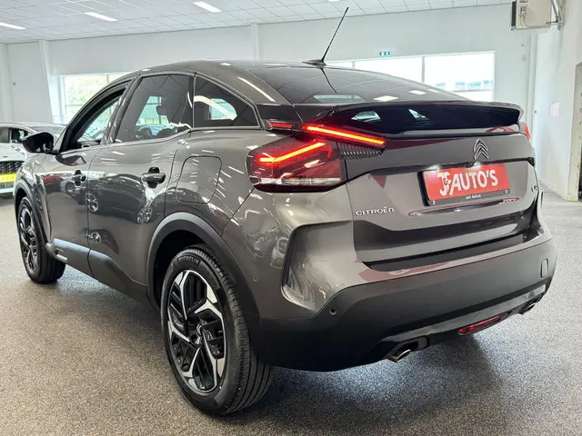 Citroën C4 1.2 Puretech Shine 2022 Benzine 3