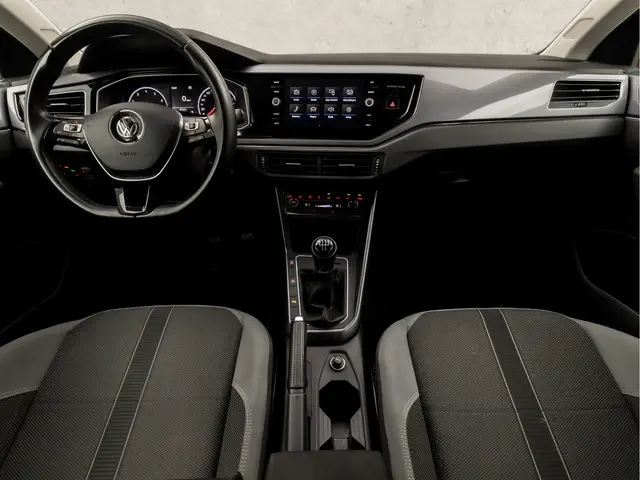 Volkswagen Polo 1.0 TSI Sportline 2018 Benzine 6