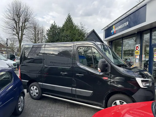 Renault Master T35 2.3 dCi 135 L1H1 2020 Diesel 6