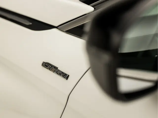 Peugeot 3008 1.6 e-THP GT Line 2017 Benzine 32