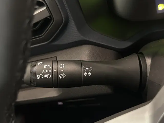 Dacia Duster 1.6 Hybrid 140 Journey 2025 Hybride Benzine 18