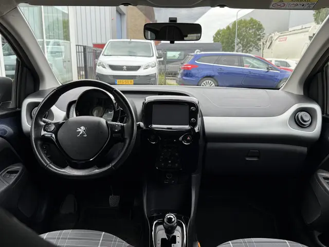 Peugeot 108 2
