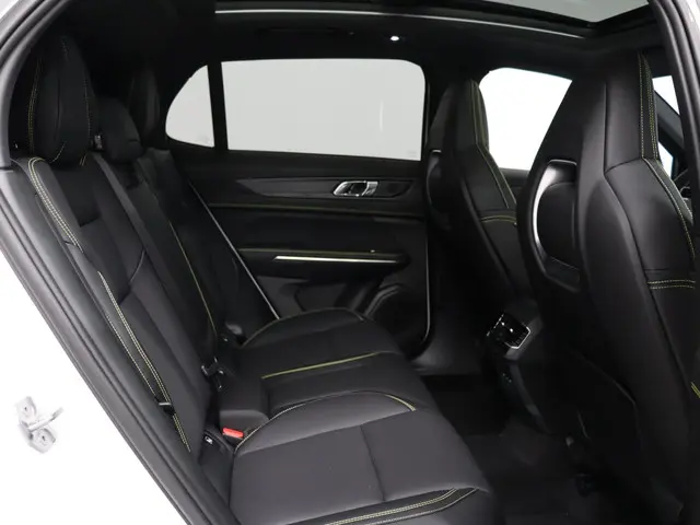 Lynk & Co 01 1.5 More 2025 Hybride Benzine 10