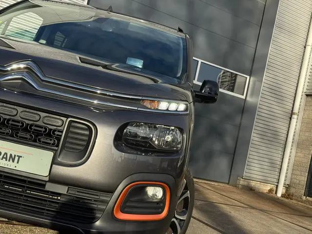 Citroën Berlingo 1.2 PureTech Shine 2020 Benzine 14