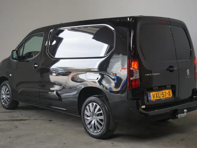 Peugeot Partner 1.5 BlueHDi 100 S&S L2 2023 Diesel 7