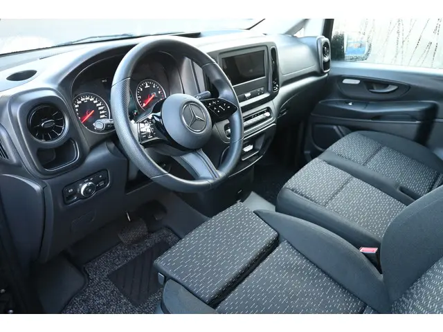 Mercedes-Benz Vito 116 CDI DC L3 Pro 2024 Diesel 5