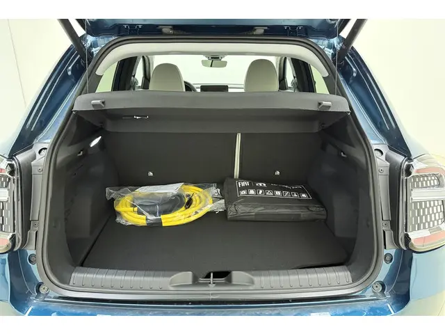 Fiat 600e La Prima 54 kWh 2025 Elektrisch 10