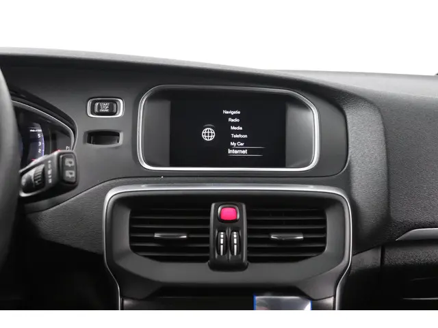 Volvo V40 2.0 D2 R-Design 2016 Diesel 23