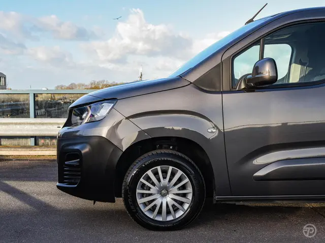 Peugeot Partner bestel 1.5 BlueHDI Premium 2021 Diesel 29