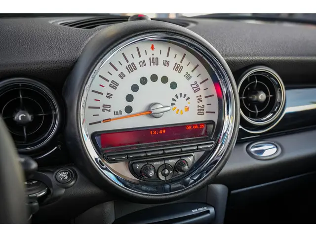 MINI Cooper Mini 1.6 Westminster 2012 Benzine 17