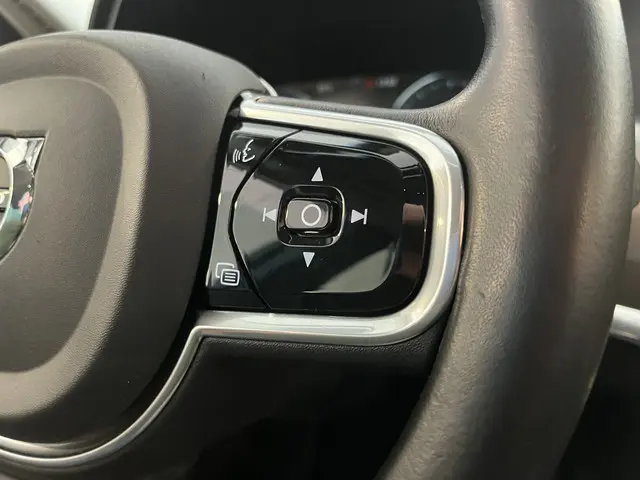 Volvo S90 T5 Momentum Intro Line 2017 Benzine 25