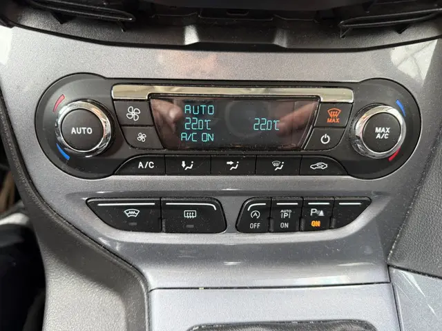 Ford Focus Wagon 1.0 EcoB. Edit. Plus 2014 Benzine 17