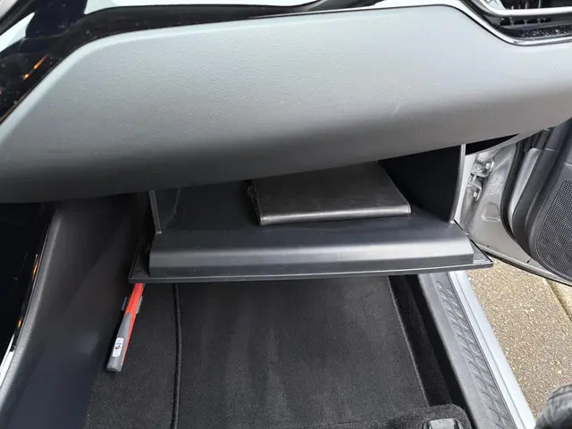 Toyota C-HR 1.8 Hybrid Dynamic 2022 Hybride Benzine 17