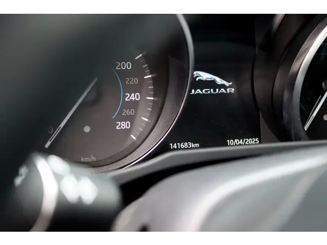 Jaguar XF 2.0t 250 PK Chequered Flag Aut8 | 2020 Benzine 30