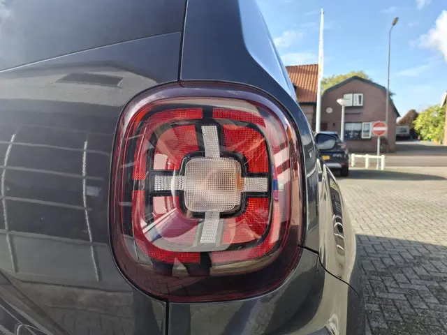 Dacia Duster 1.2 TCe 125 Comfort 2018 Benzine 10